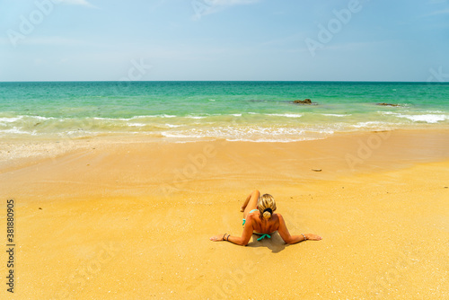 Fototapeta Naklejka Na Ścianę i Meble -  Woman at the beach in Thailand