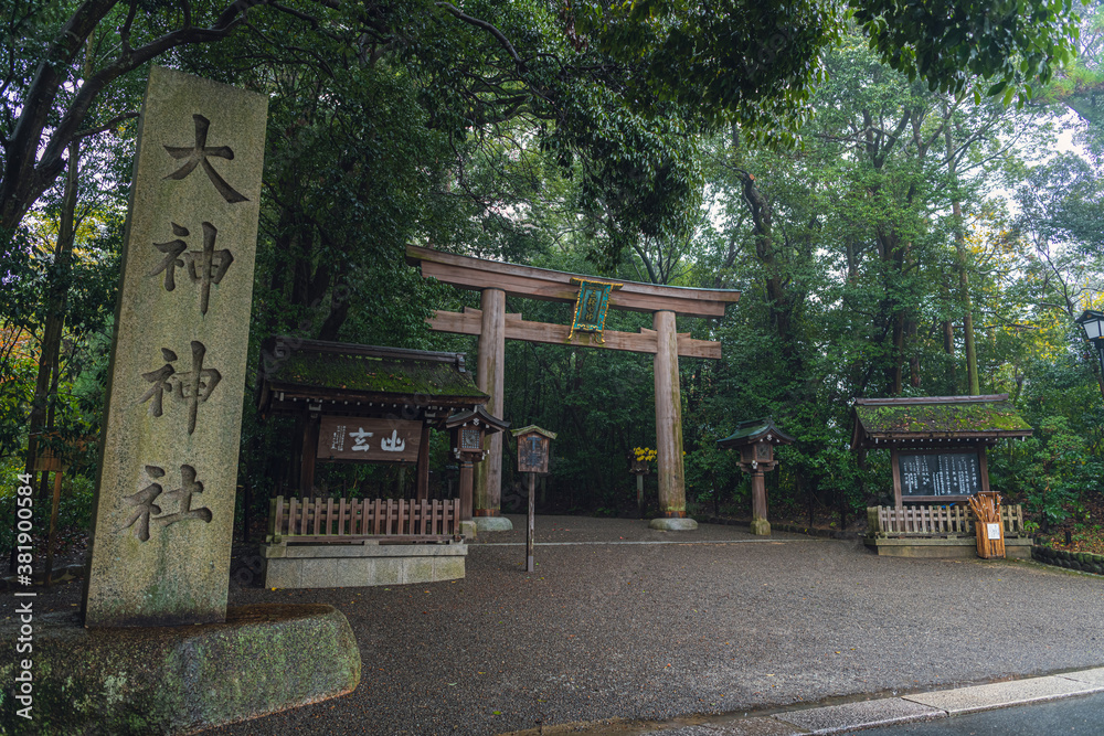 奈良 大神神社 二の鳥居