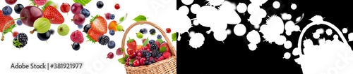 Fototapeta Naklejka Na Ścianę i Meble -  Fresh berries in basket isolated on white background