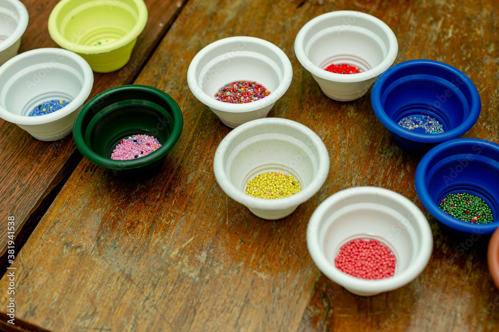 beads
beads