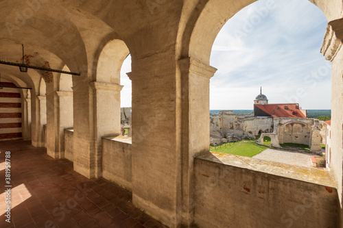 Janowiec Castle. View of the terrace with arches. Renaissance castle built in between 1508   1526. In Janowiec  Poland.