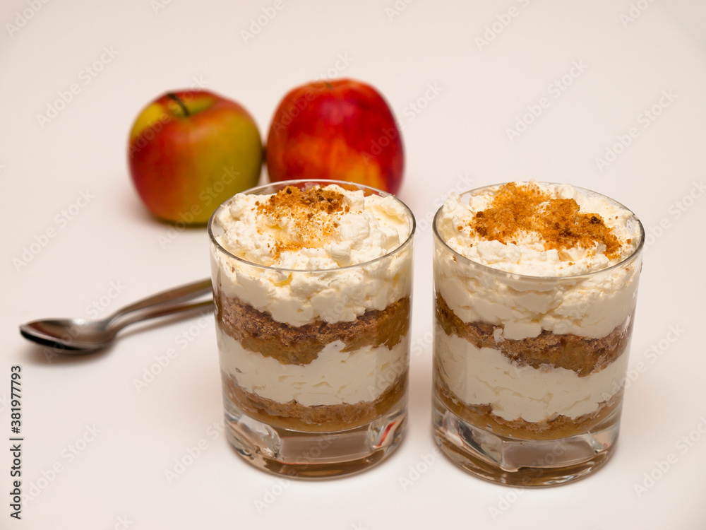 Tilslørte bondepiker - Norwegian dessert with apples and whipped cream Tilslørte bondepiker - Norwegian dessert with apples and whipped cream