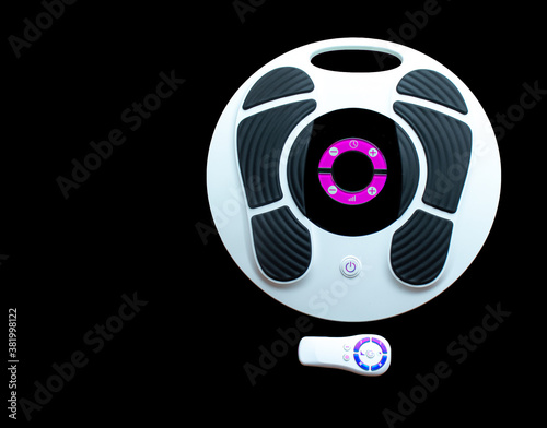 White circulation booster with remote control