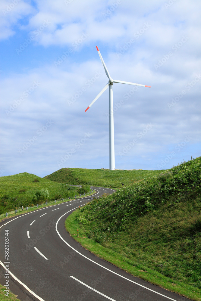 宗谷丘陵と風力発電用風車
