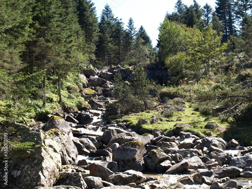 Cascade pyrénées