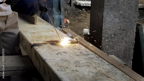 Iron parts for arc welding