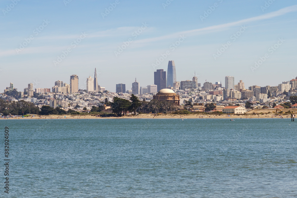 Scenic view of downtown San Francisco. 