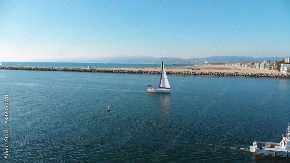 Silicon Beach, California / USA - Sailing Boats and Paddle Boarding at Silicon Beach Silicon Beach, California / USA - Sailing Boats and Paddle Boarding at Silicon Beach