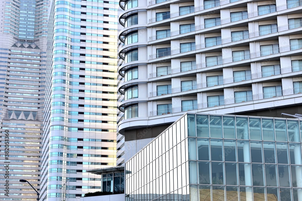 Obraz premium 横浜高層ビルの窓