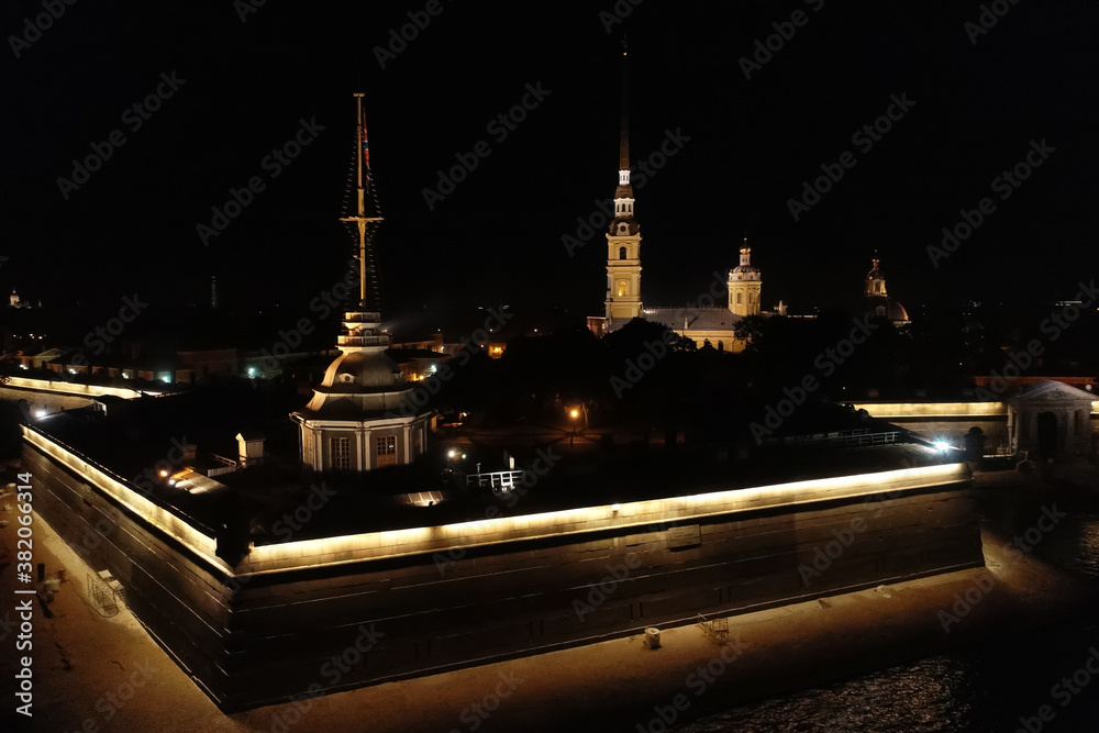 Obraz premium Aerial Townscape of Saint Petersburg City at Night. Peter Pavels Fortress