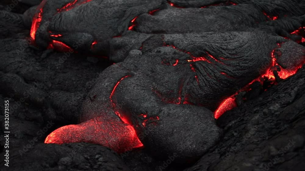  Kīlauea volcano's Pāhoehoe lava flow, Big island Hawaii. Lava is molten or partially molten rock (magma) . 2018 February. Hawaiʻi Volcanoes National Park