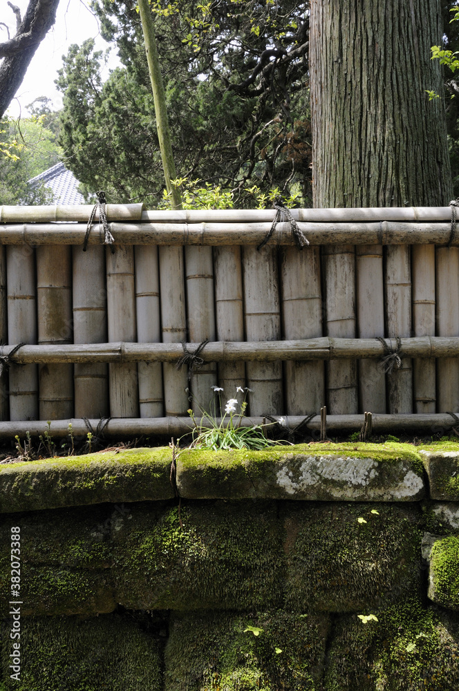古い寺の竹塀 古い寺の竹塀