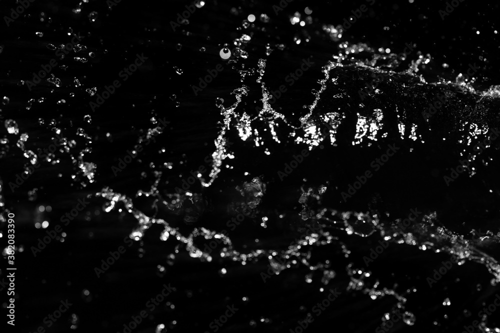 Obraz premium abstract blurred black background with water splash