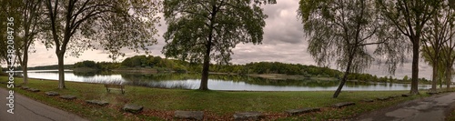 lac vert à Mittersheim en Moselle Grand-Est