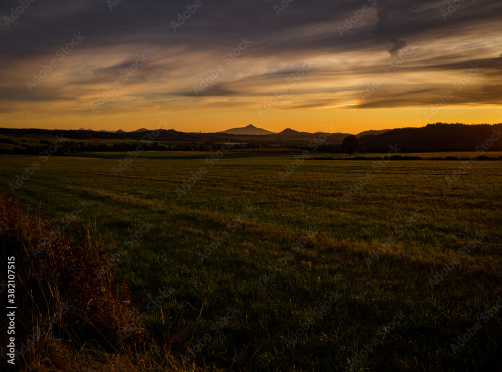 Obraz premium Charming autumn view of Czech nature.