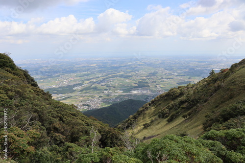 日本の入道ヶ岳と呼ばれる山の山頂の絶景。みんなに伝えたい。