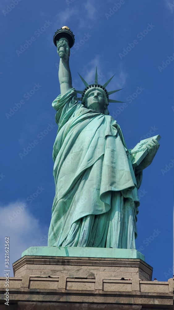 Fototapeta premium statue of liberty city