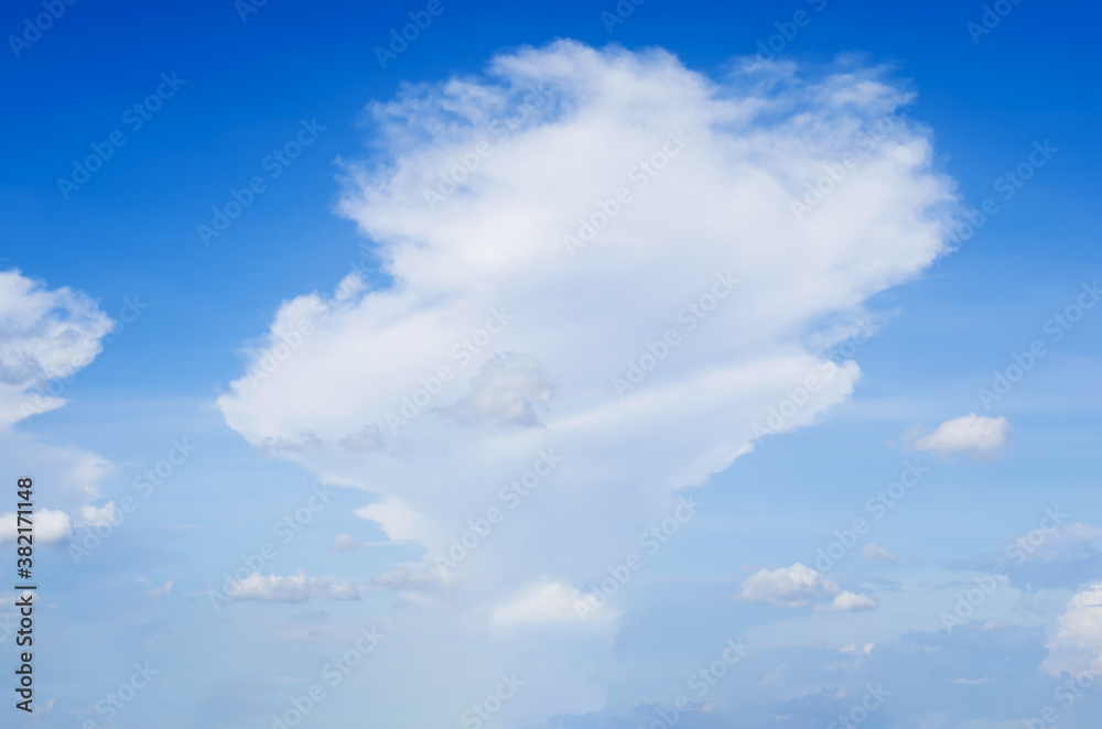beautiful blue sky and white fluffy cloud horizon outdoor for background. beautiful blue sky and white fluffy cloud horizon outdoor for background.