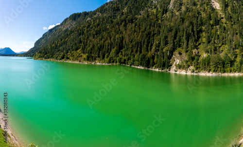 Sylvensteinspeichersee im Frühherbst Panorama