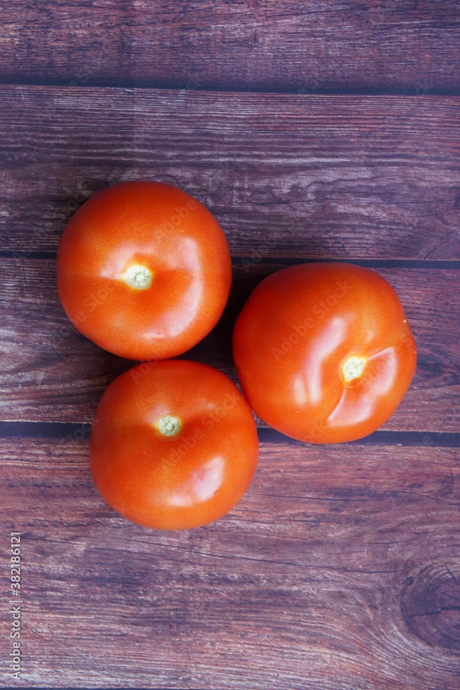 Tomatoes Tomatoes