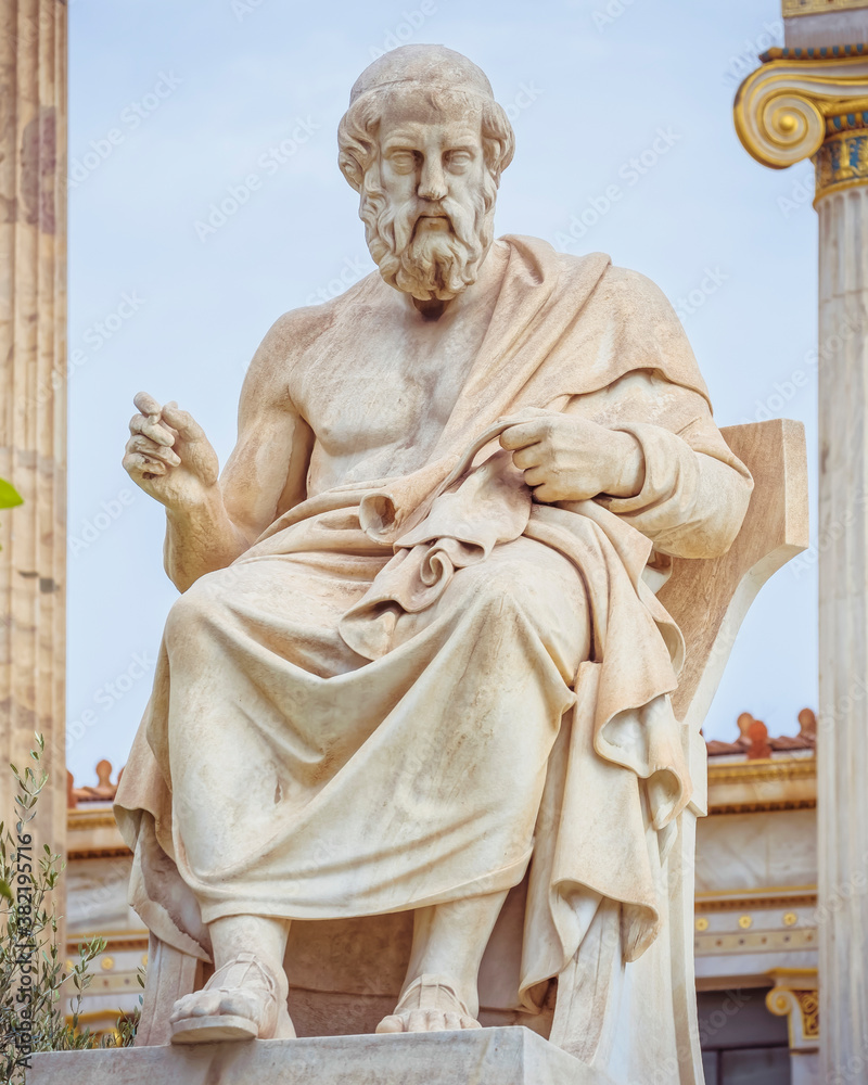 Fototapeta premium Plato staue, the ancient Greek philosopher sitting in deep thoughts, Athens Greece