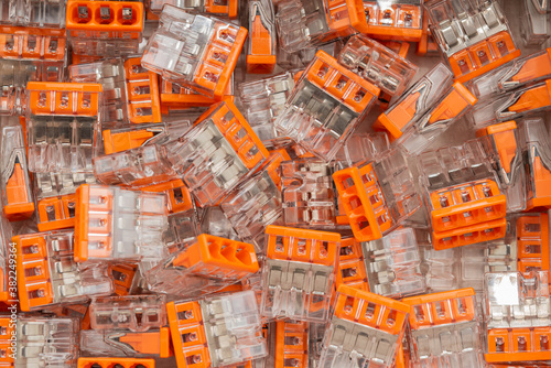 Electrical components. Terminal block connector pairs 