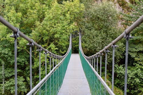 Puente colgante en Asturias