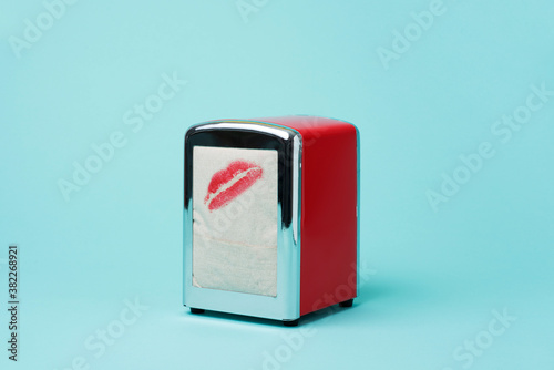 kiss dispenser