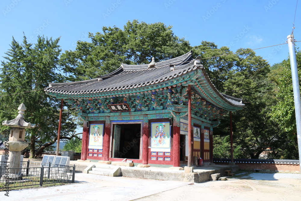 pavilion in the park