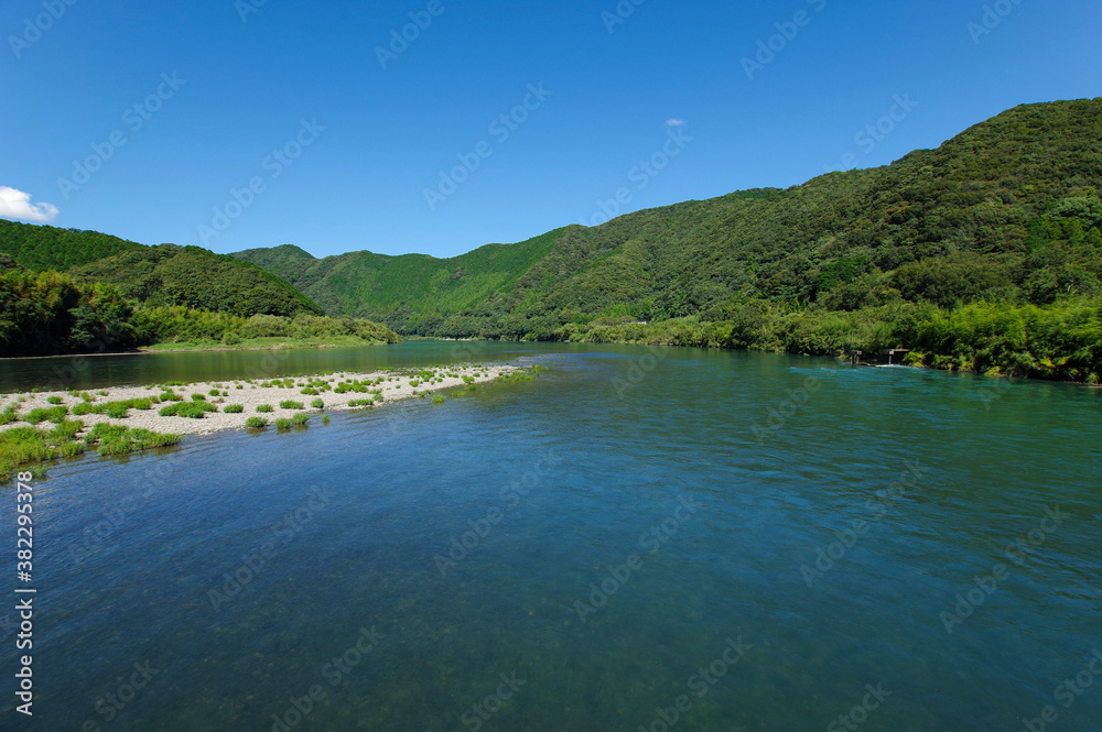 橋上から見る四万十川