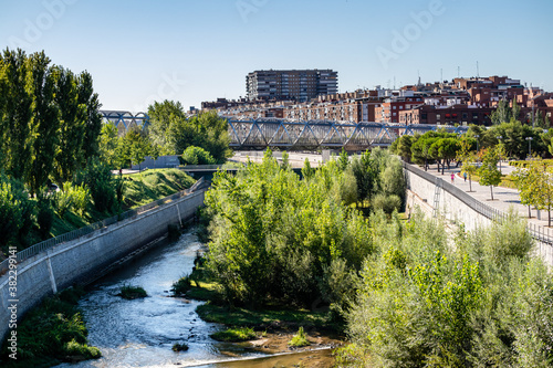 фотографія Gardens on the banks of the Manzanares River in the area known as Madrid Rio in