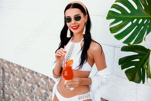 Beautiful young woman in sw...