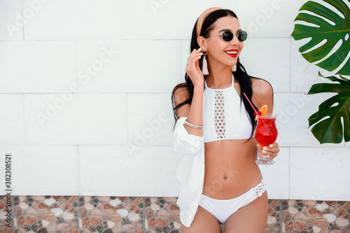 Beautiful young woman in sw...