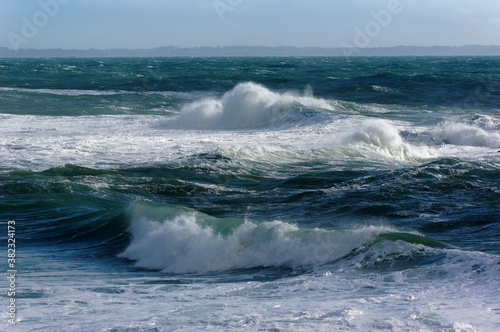 Fototapeta Naklejka Na Ścianę i Meble -  Waves on Quiberon wild coast