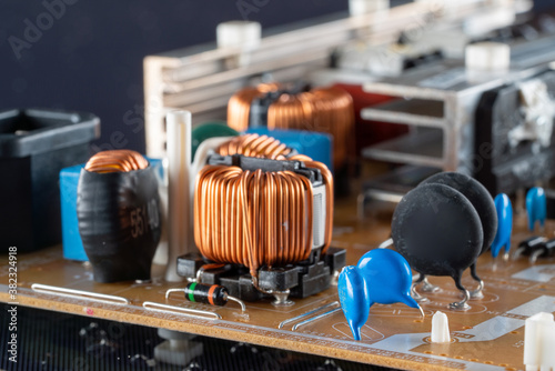 PCB power supply with mosfet transistor