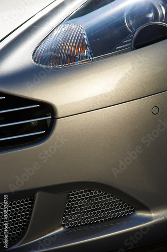 Aston Martin DB9 Detail front left photo