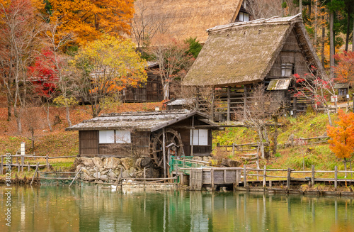 Canvas-taulu Old traditional village Hida no sato in the autumn.