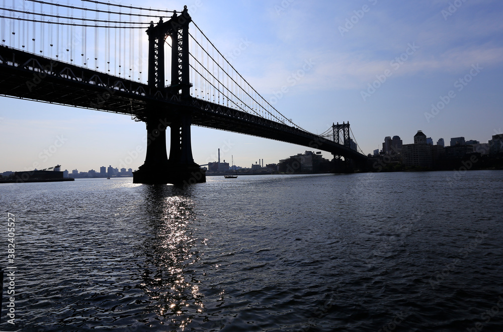 Naklejka premium Die Manhattan-Bridge in New York. Manhattan, New York City, New York, USA