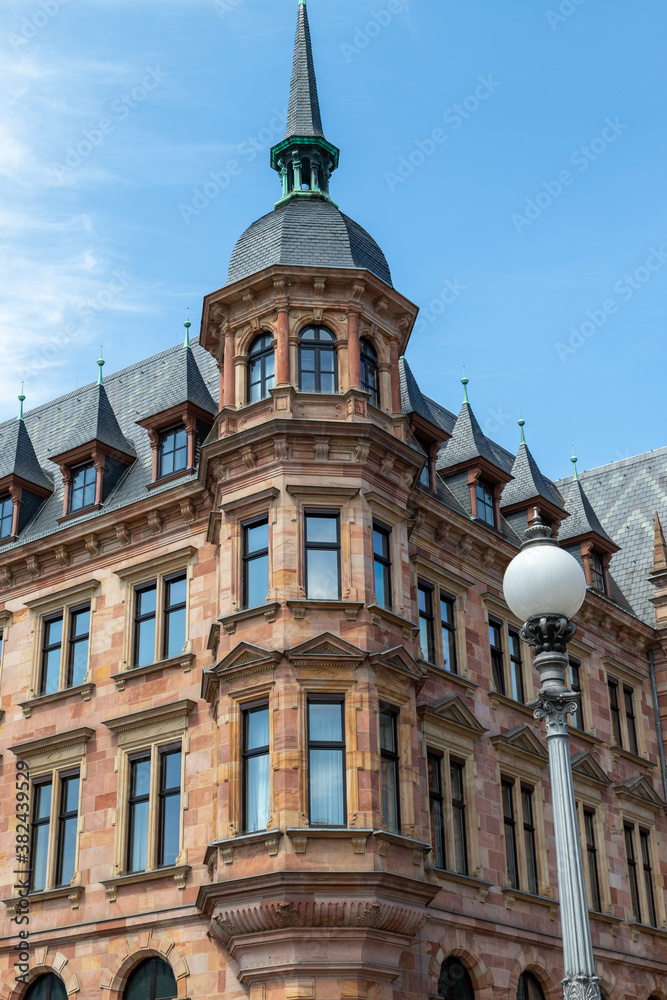 View the new town hall in Wiesbaden