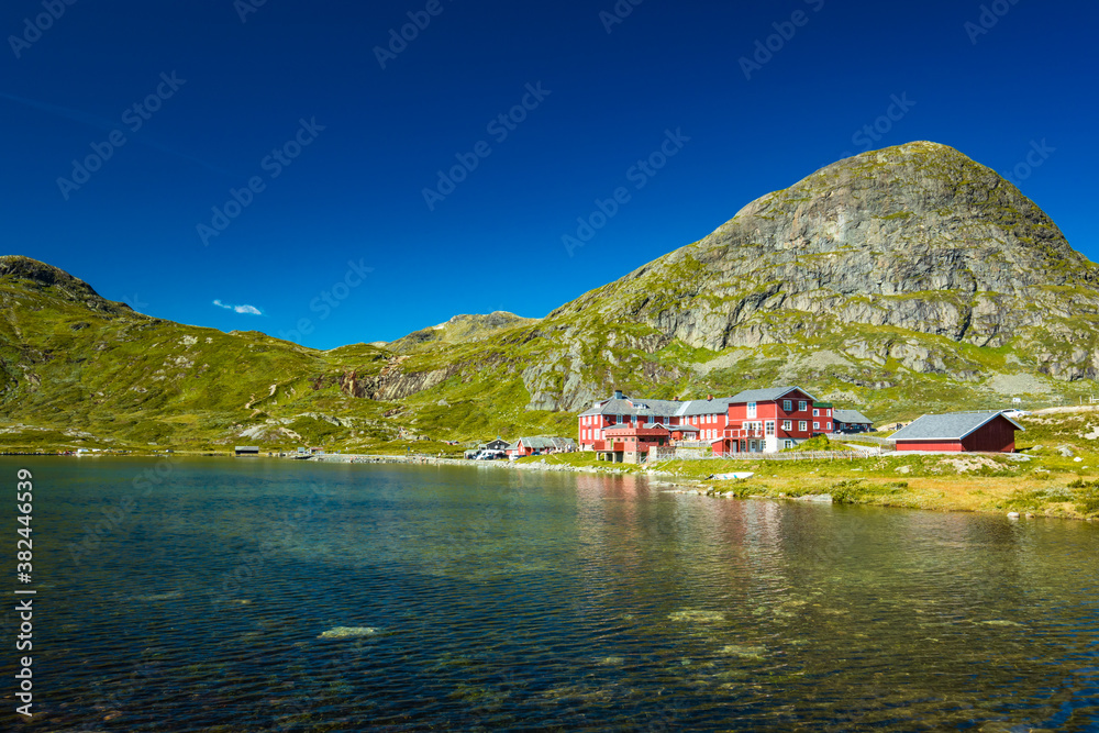 Hiking in Jotunheimen National Park in Norway, Synshorn Mountain