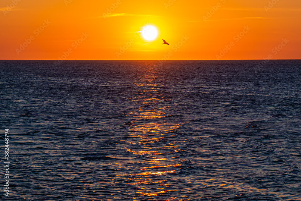 Sonnenuntergang auf dem Ozean