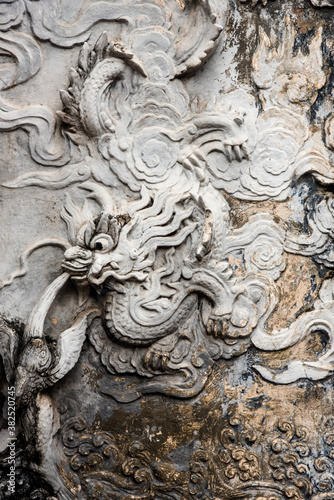 Architecture elements of temple literature in Vietnam.