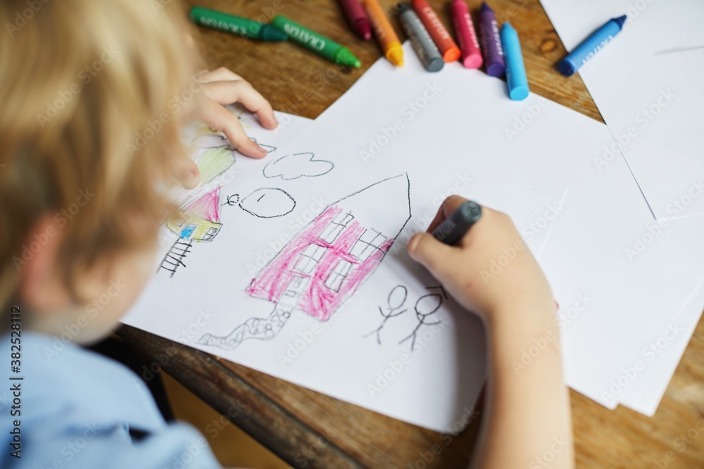 Child drawing a picture Child drawing a picture
