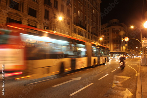 Barcelona por la noche   © Santos