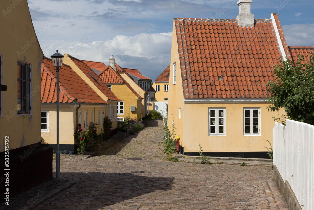 Dänische Fischerhäuser / Eine dänische Straße Dänische Fischerhäuser / Eine dänische Straße