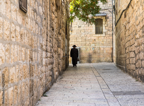 historic street in the old city of jerusalem, israel © Wieslaw