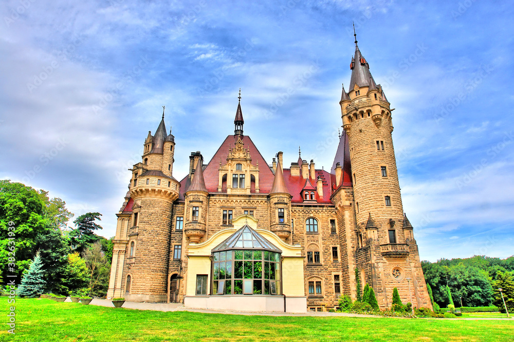 Pałac w Mosznej (niem. Schloss Moschen) – zabytkowa rezydencja położona we wsi Moszna, w województwie opolskim.