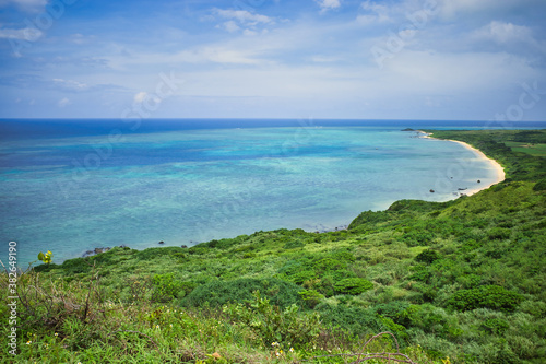 Wallpaper Mural 沖縄県八重山諸島 石垣島 平久保崎からの景色 Torontodigital.ca