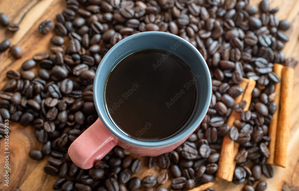 Fototapeta premium coffee beans and cup