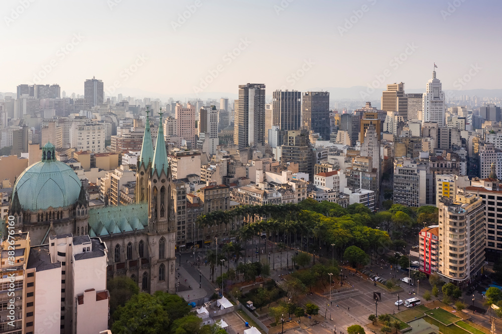 Obraz premium Se Square in downtown Sao Paulo, seen from above, Brazil